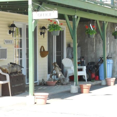 Autumn Breeze Motor Lodge North Woodstock Exterior foto